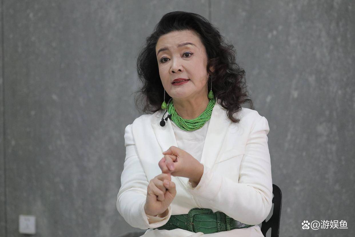 张兰被曝欠债9.8亿人民币!传利用台湾亲属名义转移资金?她用6字强硬回应2025年台湾富豪排行榜图片